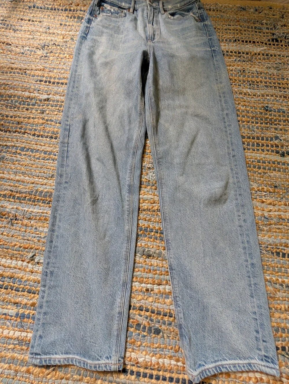 American Eagle Jeans 4 Regular Light Wash High Rise Relaxed Straight Distressed